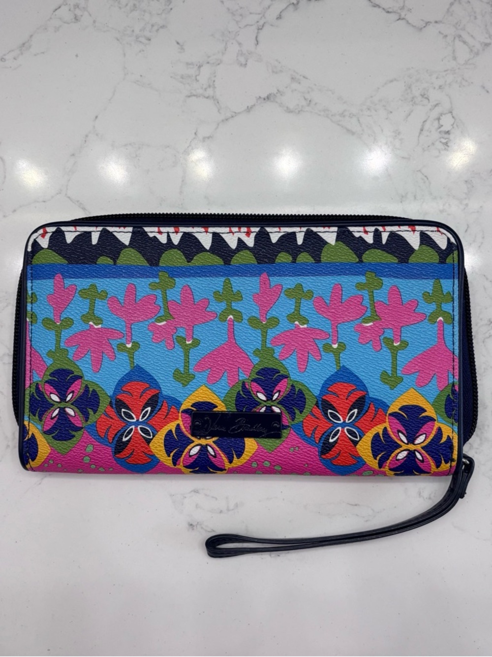 Vera Bradley wallet-wristlet